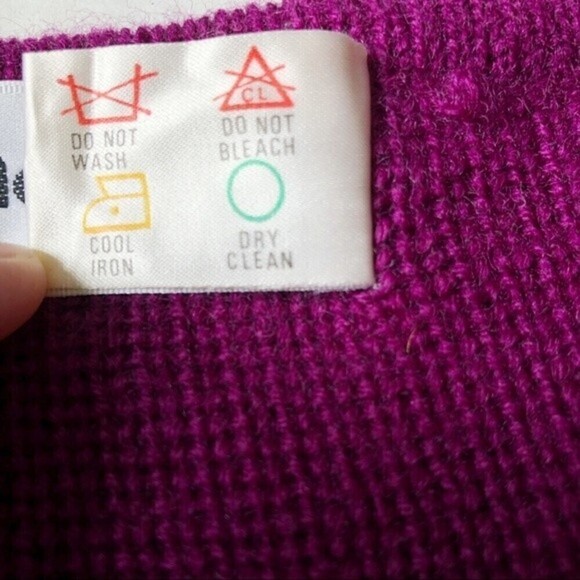 Vintage 80s Magnolia Wool Cardigan Sweater Burgundy Purple Nautical Crest Chunky - Picture 8 of 12